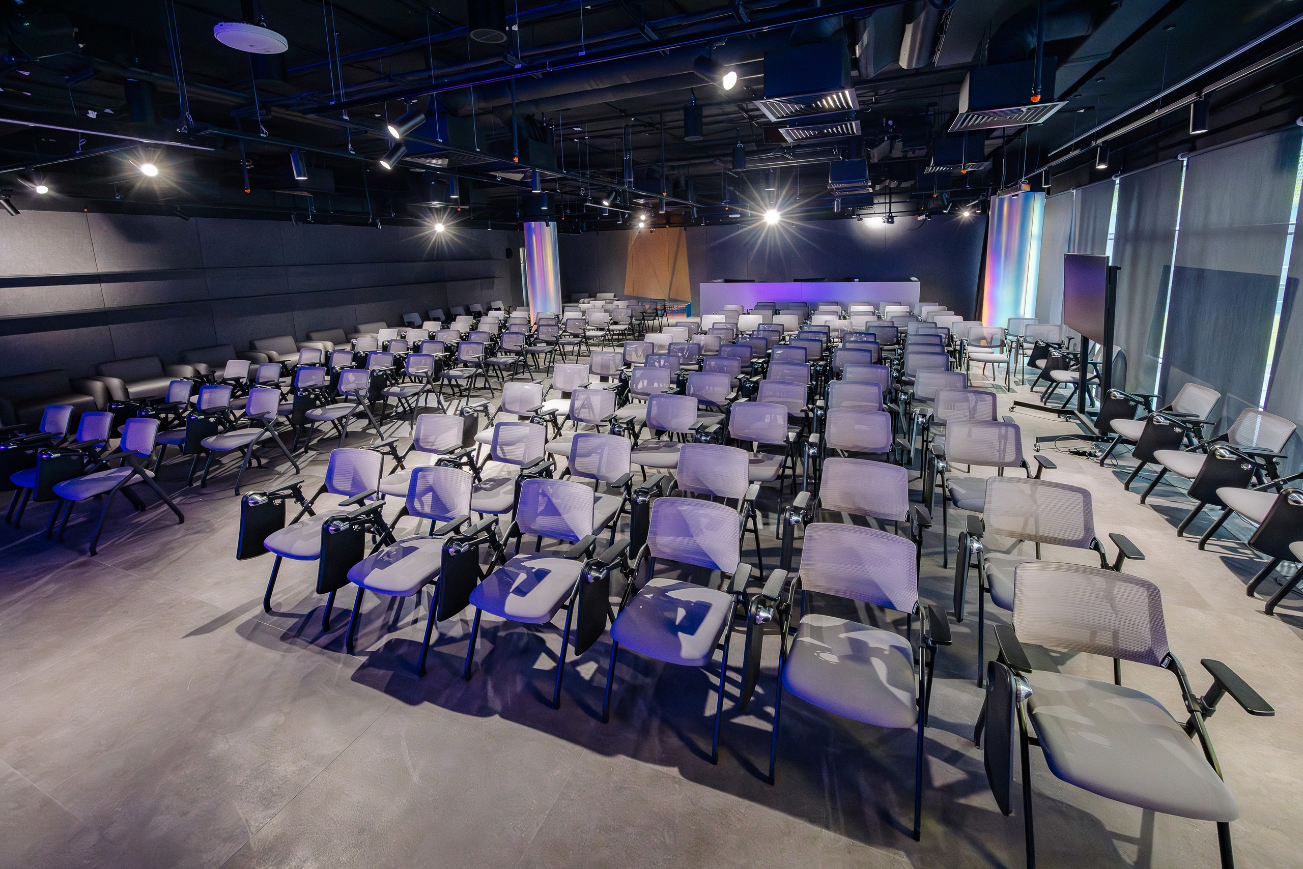 Конференц-зал