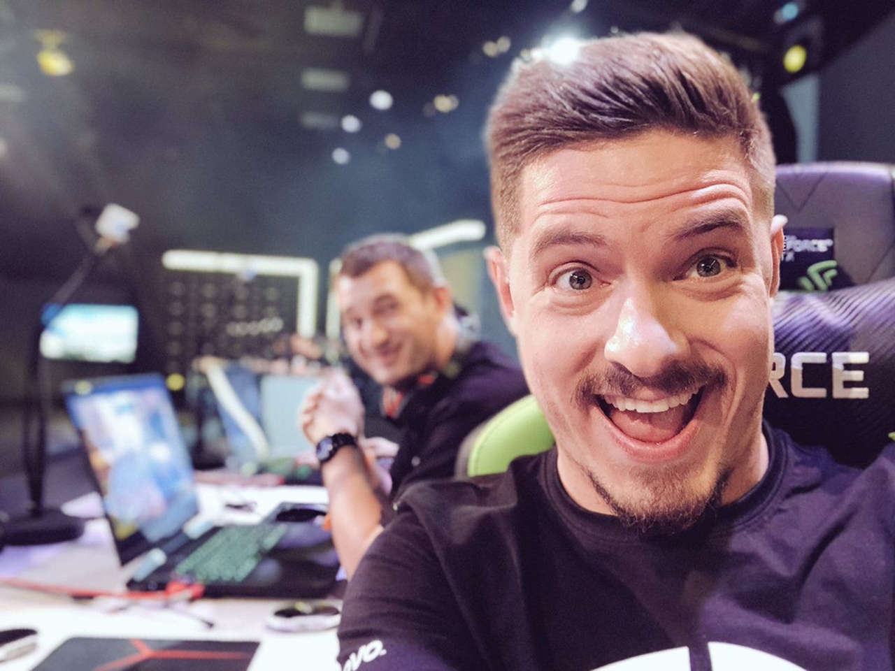 Денис WELOVEGAMES Коробков