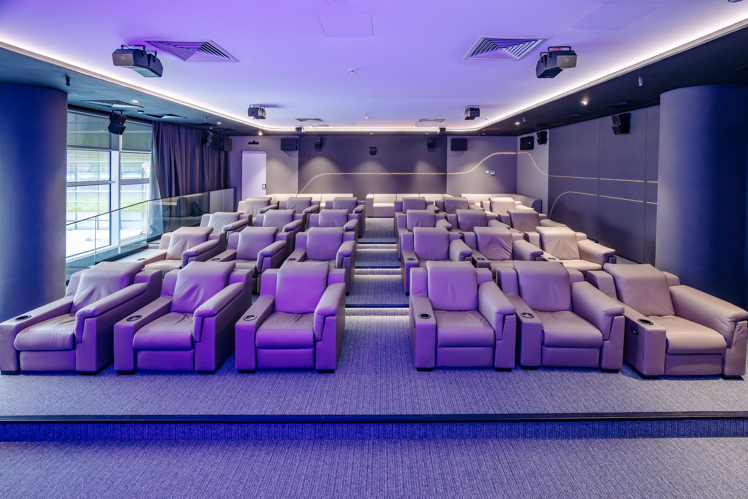 Просмотровый зал